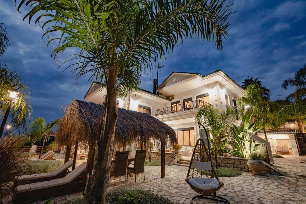 Orraon Lux Aparts เปรเวซา ภายนอก รูปภาพ